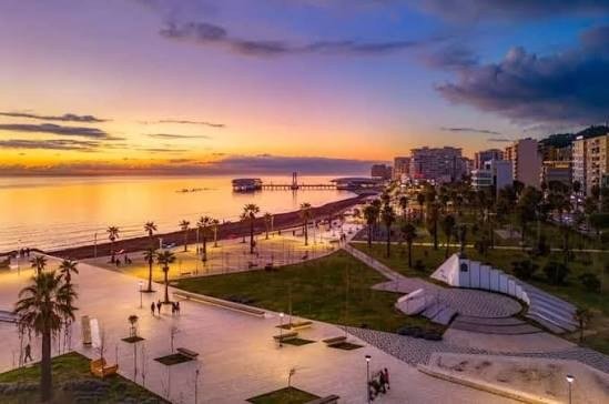 دوريس وأبولونيا: شواطئ الأدرياتيك ومدينة إليرية-رومانية أثرية